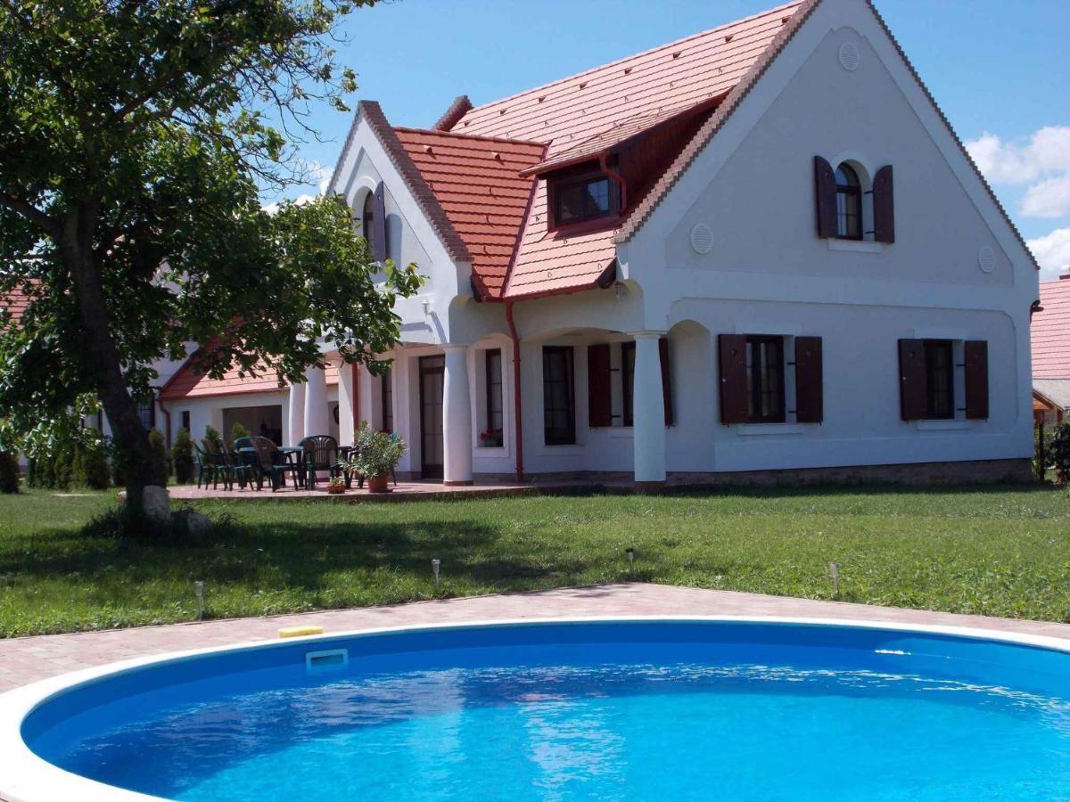 Holiday Home Nagyvazsony/Balaton 20231 المظهر الخارجي الصورة